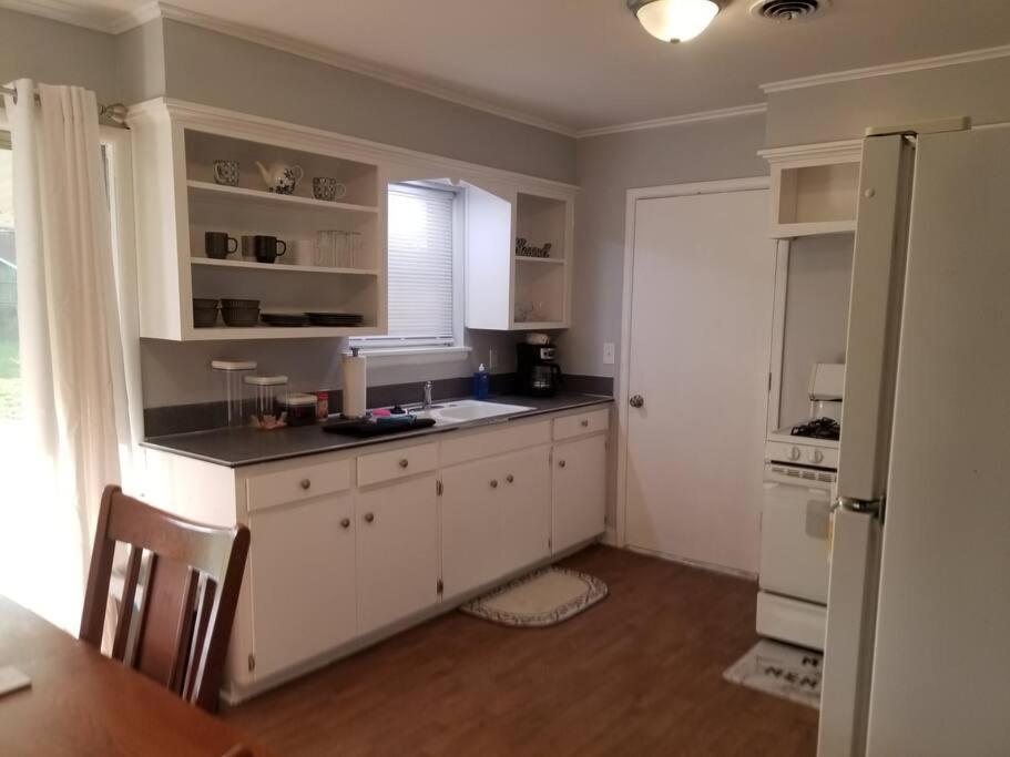 Ferienhaus *new*entire In Rose District*dine*shop*fun Broken Arrow